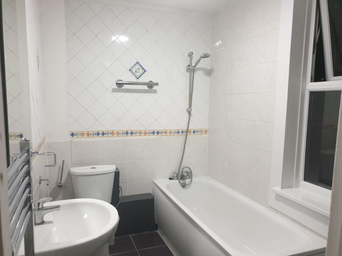 Lovely 1 Bedroom Flat High Barnet 3 Mins Away Exterior foto